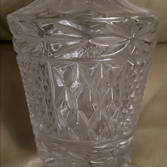 Vintage Elegant Crystal Decanter - Picture 3 of 3